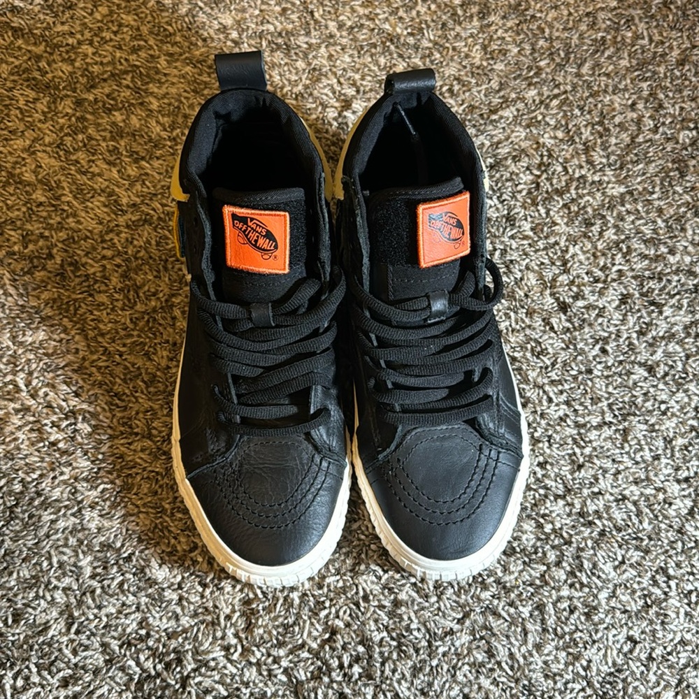 Vans Sk8-Hi MTE
NASA Space Voyager Black